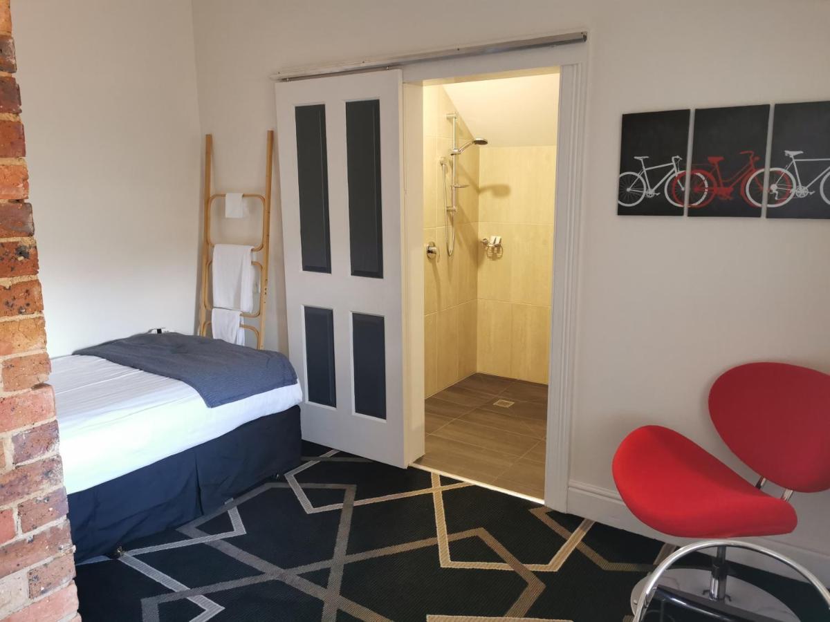 The Empire Hotel Делорейн Экстерьер фото